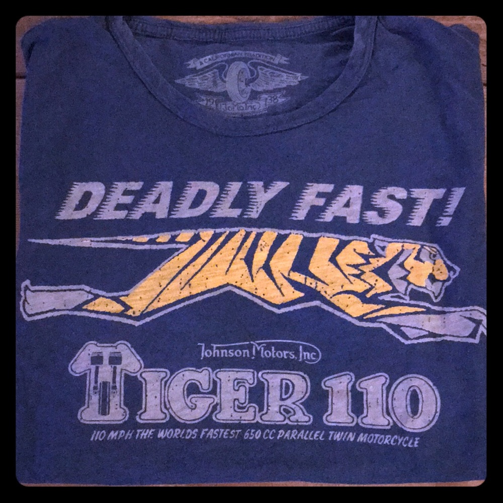 JOMO Deadly Fast - Tiger 110 tee